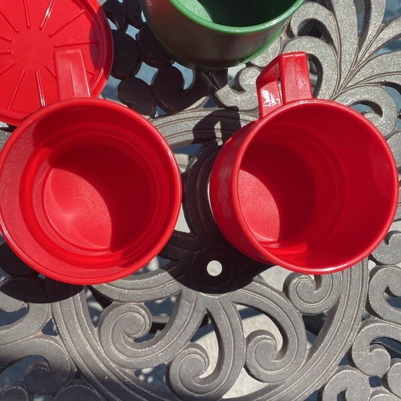 Tupperware - Vintage Cups Mugs Lids Set of 4 Red and green 1312-8 1312-7 - Picture 8 of 17